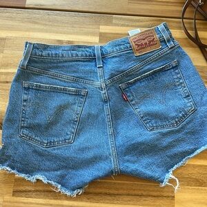 Levi women’s shorts